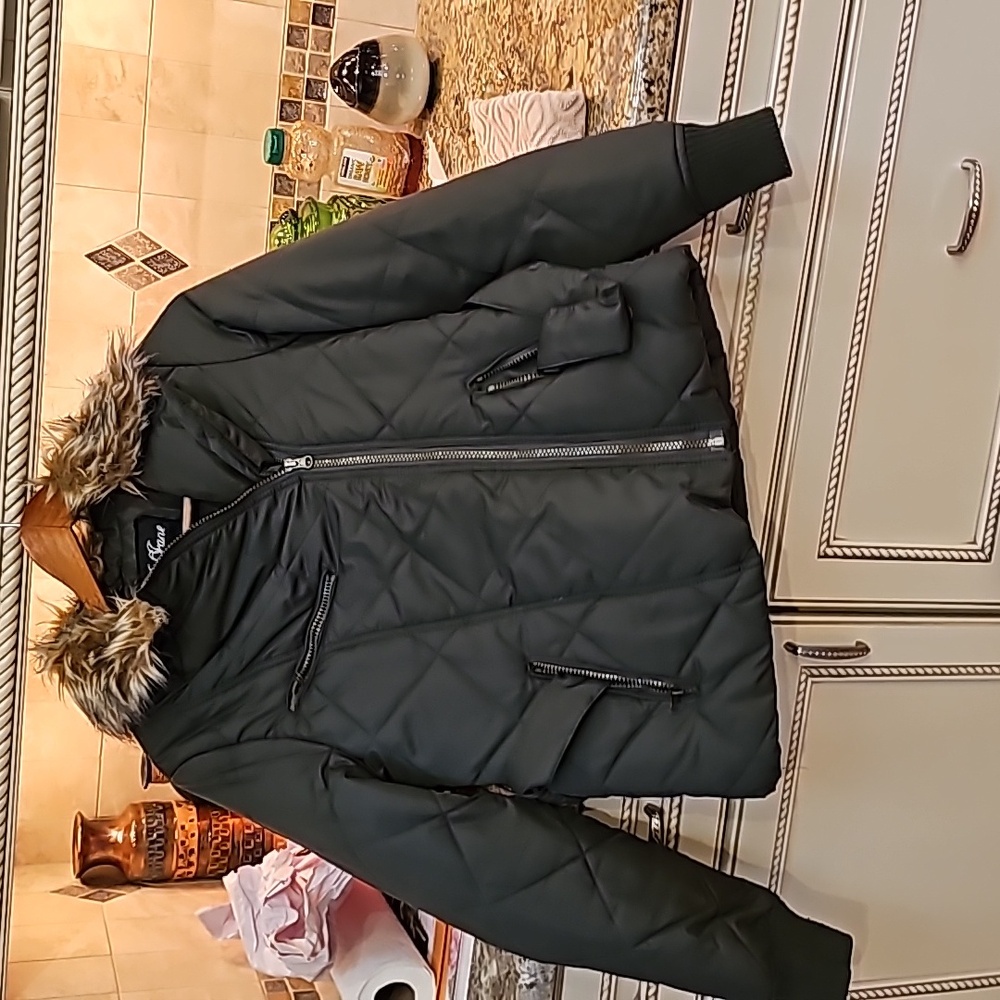Women's  new  medium me Jane puffer zip up lightweight jacket wi zip pocket